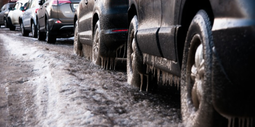 Автомобилистов Великих Лук попросили убрать машины с одной из улиц - 2026-02-10 14:35:00 - 1