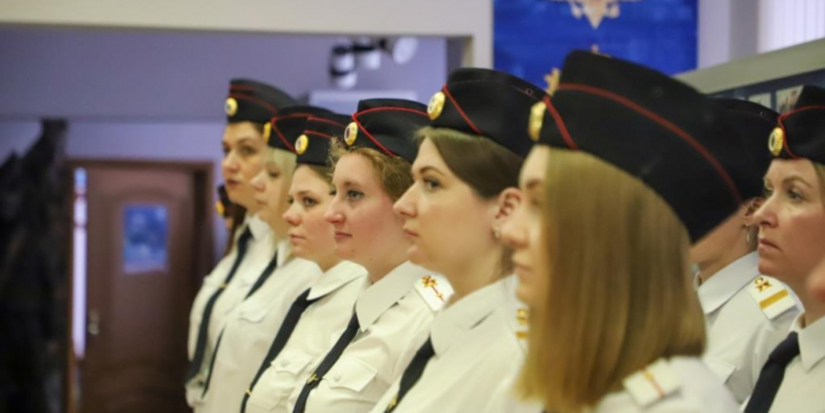 Девушки-полицейские приняли присягу в Пскове - 2026-02-13 09:05:00 - 1