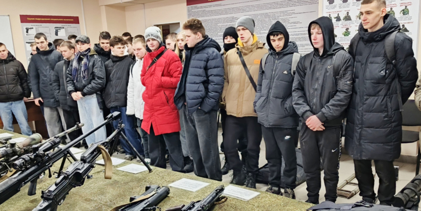 День открытых дверей в управлении Росгвардии по Псковской области - 2026-02-15 20:05:00 - 1