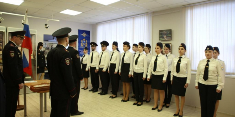 Молодые полицейские приняли присягу в Пскове - 2026-02-20 16:35:00 - 1