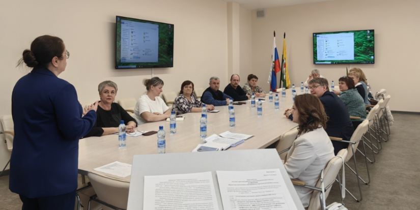 В Великих Луках обсудили вопросы развития агротехнологических классов - 2026-04-06 10:05:00 - 1