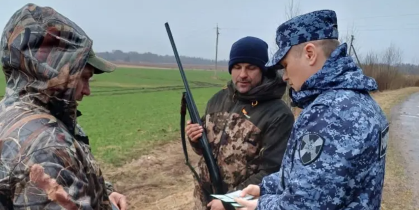 Незаконную охоту пресекли росгвардейцы в Псковской области - 2026-04-11 14:05:00 - 1