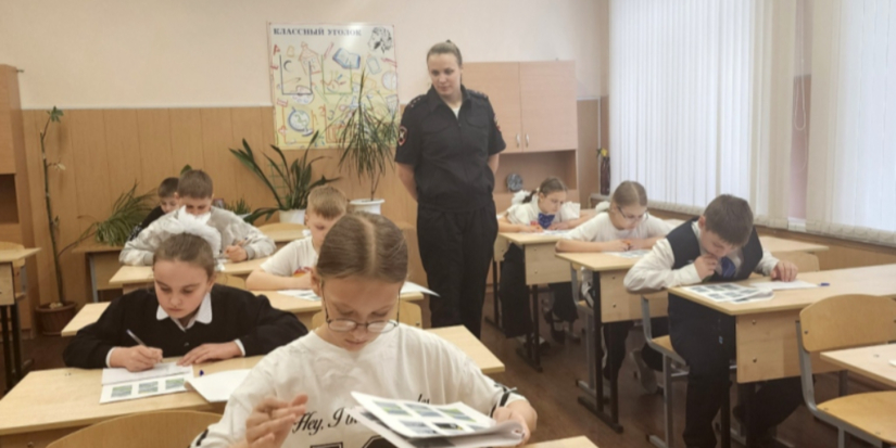 В Великих Луках прошли соревнования «Безопасное колесо» - 2026-04-09 10:05:00 - 1