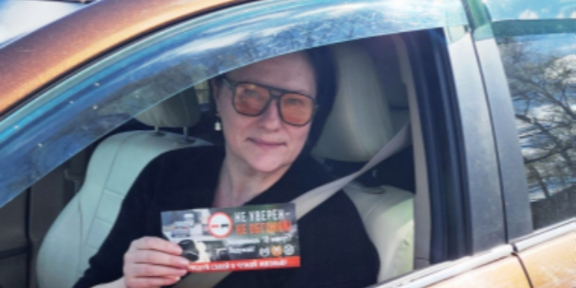 Профилактический рейд провели великолукские автоинспекторы - 2026-04-26 18:05:00 - 1