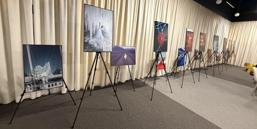 «Миссис Россия 2022» провела фотовыставку в Великих Луках - 2026-06-17 19:05:00 - 1