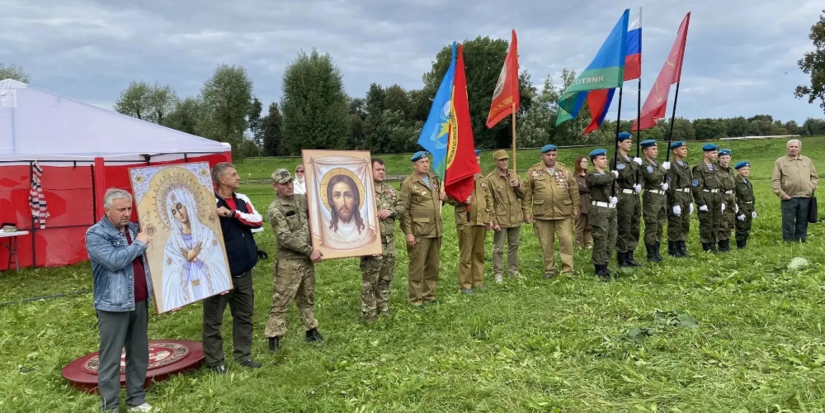 В Великих Луках прошел крестный ход - 2026-09-04 14:35:00 - 1
