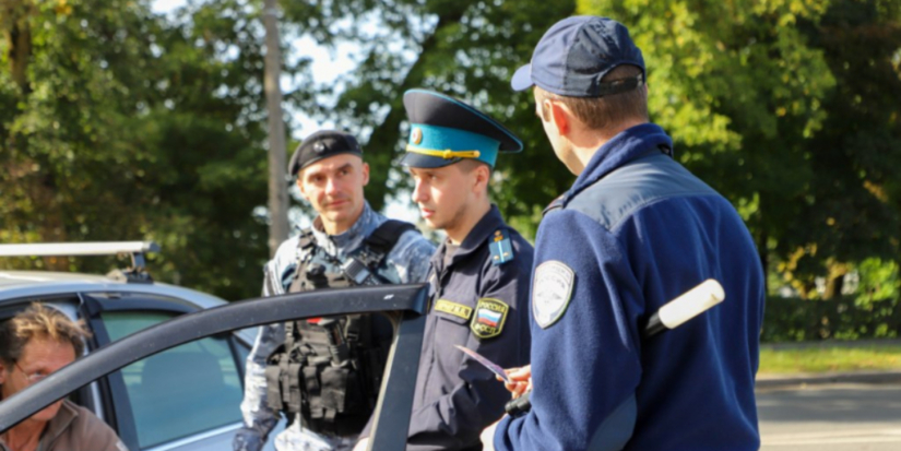 В Пскове дорожные полицейские выявляют должников - 2026-09-08 16:05:00 - 1