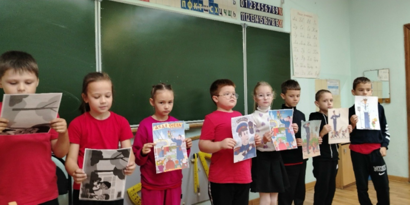 Великолукские школьники и полицейские вместе прочитали «Дядю Степу» - 2026-09-25 10:05:00 - 1