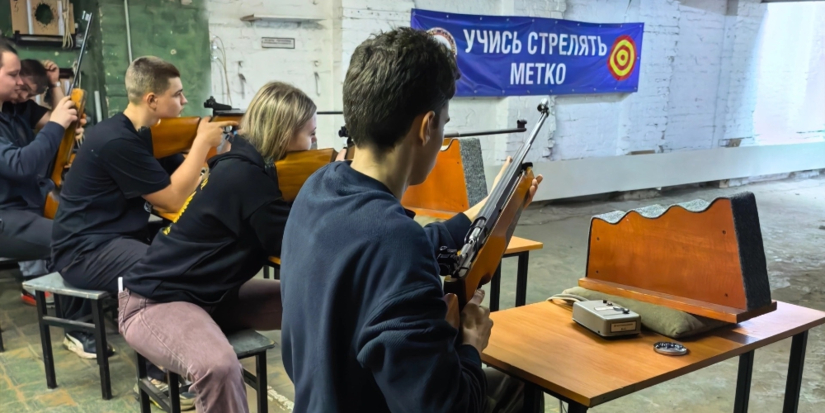 Великолучане заняли призовые места на соревнованиях по пулевой стрельбе - 2026-10-09 16:35:00 - 1