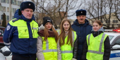 Студенты вместе с полицейскими патрулируют улицы - 2025-01-22 12:05:00 - 1