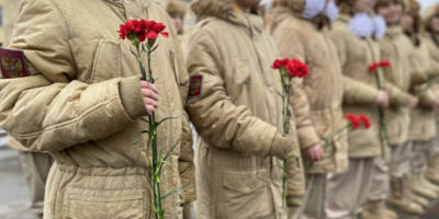 В каждом муниципалитете Псковской области почтили память защитников Отечества - 2025-01-29 09:05:00 - 1