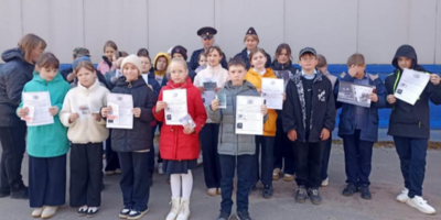 В Великих Луках состоялась акция «Водители, берегите детей!» - 2025-05-14 17:05:00 - 1