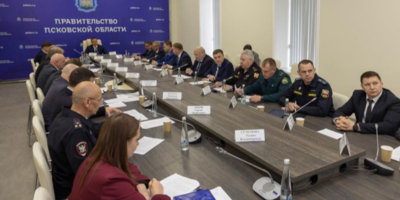 Вопросы безопасности на границах региона обсудили в Пскове - 2025-05-14 15:35:00 - 1