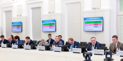 О деятельности областного правительства доложил депутатам Михаил Ведерников - 2025-06-03 17:05:00 - 1