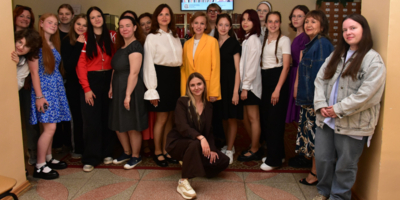 КвARTирник «Полёт души» прошел в Великих Луках - 2025-06-18 11:05:00 - 1
