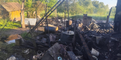 На пожаре в Бежаницком районе погиб мужчина - 2025-06-24 12:35:00 - 1
