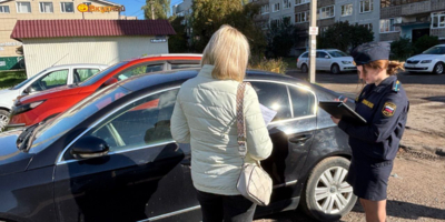 У должника из Великих Лук изъяли автомобиль - 2025-09-30 16:35:00 - 1