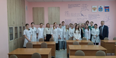 Имя Софьи Ковалевской увековечили в Великолукском медицинском колледже - 2025-10-17 17:35:00 - 1