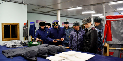 Прокурор Псковской области проверил условия содержания осужденных в ИК-6 - 2025-12-07 10:05:00 - 1