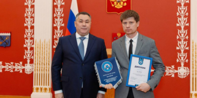 В Полпредстве СЗФО наградили псковских футболистов - 2025-12-08 09:35:00 - 1