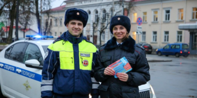 Псковские госавтоинспекторы провели рейд на дорогах города - 2025-12-10 08:35:00 - 1
