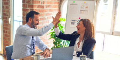 Россиянам пообещали сохранить зарплаты при переходе на 6-тичасовой рабочий день - 2025-12-15 18:35:00 - 1