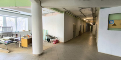 В Великолукской больнице продолжается ремонт терапевтического стационара - 2026-02-17 15:35:00 - 1