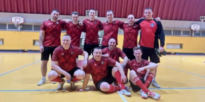 В Великих Луках сотрудники ИЦ и полицейские провели матч по мини-футболу - 2026-03-04 11:05:00 - 1