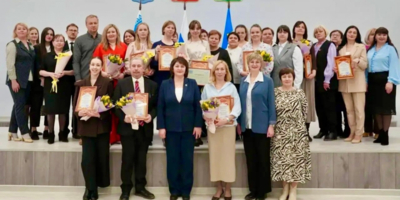 В Псковском округе выбрали лучших учителя и воспитателя года - 2026-03-14 17:05:00 - 1