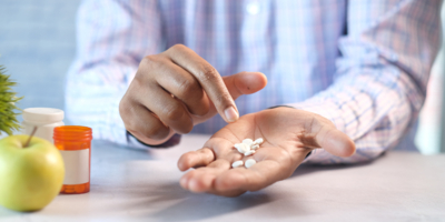 Мошенники начали по телефону массово навязывать пенсионерам БАДы и мази - 2026-03-25 18:35:00 - 1