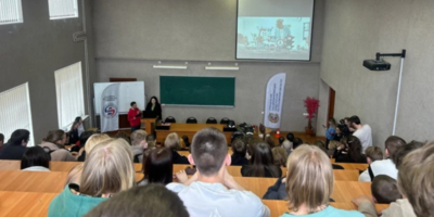 «Краш-курс» по безопасности дорожного движения прошли великолукские студенты - 2026-04-30 11:35:00 - 1