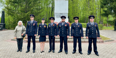 Великолукские полицейские почтили память героев - 2026-05-08 16:35:00 - 1