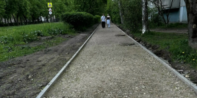 В Великих Луках ремонтируют тротуара на улице Зелёной - 2026-05-19 11:35:00 - 1
