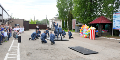 В УФСИН Псковской области устроили праздник для детей сотрудников - 2026-05-28 11:05:00 - 1