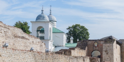 Изборская крепость перешла на летний режим работы - 2026-06-06 20:05:00 - 1