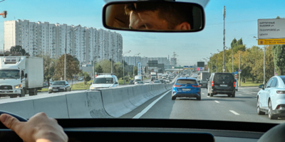 Повредивший 6 автомобилей и покинувший места ДТП пскович арестован - 2026-06-24 10:35:00 - 1