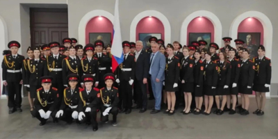 В школах Великих Лук прошла акция «Символы России» - 2026-09-10 16:05:00 - 1