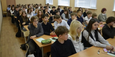 У псковских школьников проходит профильная смена «Коды Курчатова» - 2026-09-23 13:35:00 - 1