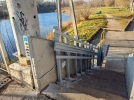 На мосту острова Дятлинка в Великих Луках появился автоматизированный пандус - 2021-11-01 12:30:00 - 7