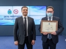 Михаил Ведерников наградил сотрудников областной станции скорой помощи - 2021-04-29 09:56:00 - 6
