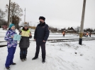 На жд переезде Великие Луки - Опухлики детям напомнили про правила безопасности - 2022-01-10 13:35:00 - 4