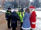 Великолукские полицейские провели мероприятие «Пешеход и Новый год!» - 2022-12-27 10:35:00 - 5