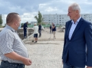 Строительство ФОКОТа в Дно проинспектировал Александр Котов - 2021-08-04 11:31:31 - 7
