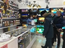 В Великих Луках проверили места продажи пиротехнической продукции - 2021-12-30 14:05:00 - 4