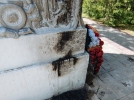 В Великих Луках подростки осквернили памятник на Братском кладбище - 2021-05-26 15:30:00 - 3