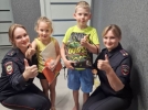 Полицейские помогли многодетным семьям Пскова подготовиться к учебному году - 2023-08-17 10:05:00 - 4
