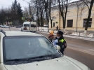 В Великих Луках прошла акция ГИБДД «Для настоящих мужчин!» - 2022-02-22 09:05:00 - 8