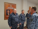 Ключи от новых служебных автомобилей вручили росгвардейцам в Пскове - 2024-03-22 17:05:00 - 6