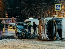 На разводе в Великих Луках столкнулись легковушка и ГАЗель - 2024-01-09 19:09:00 - 6