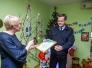 Псковские полицейские приняли участие в акции «Новогоднее чудо» - 2022-12-14 13:05:00 - 4